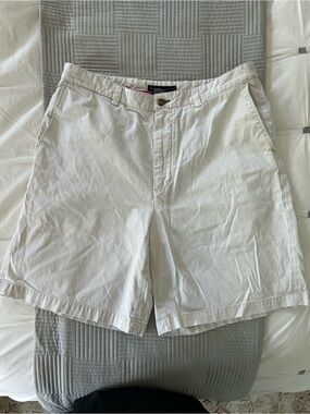 Tommy Hilfiger Men's White Cotton Chino Shorts